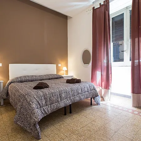 Cagliaritane Notti In Centro بيت ضيافة كالياري